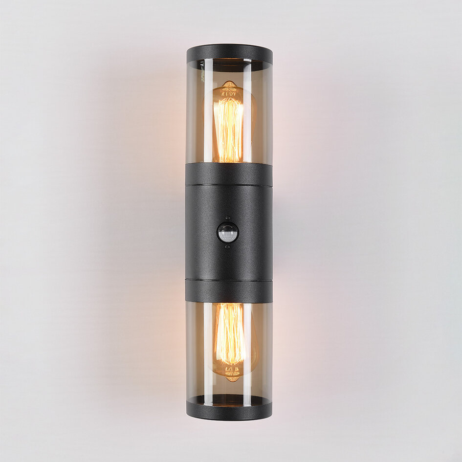 Veelzijdige buitenlamp Calais met sensor