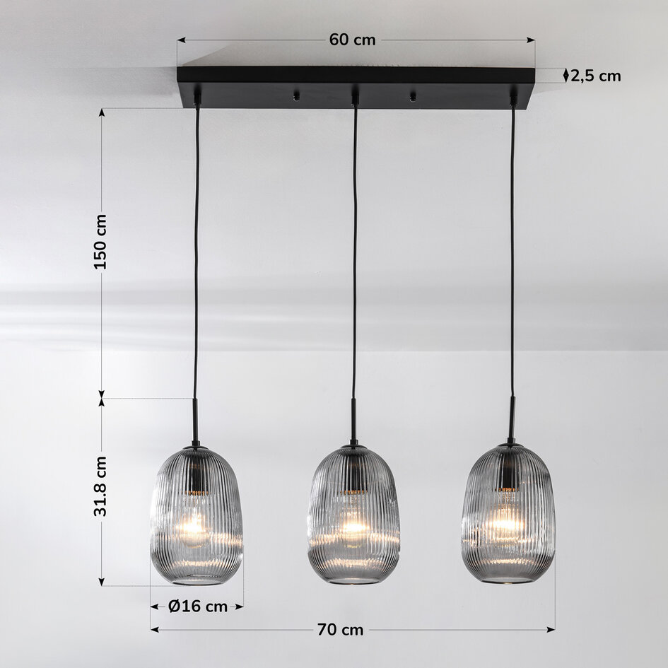 Moderne hanglamp Melora met geribbeld rookglas, 3-lichts