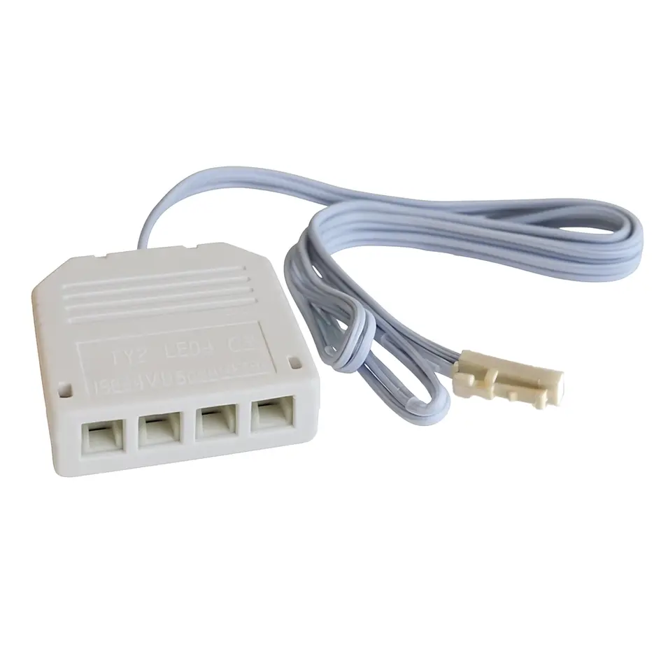 4-poorts connector voor LED kastverlichting