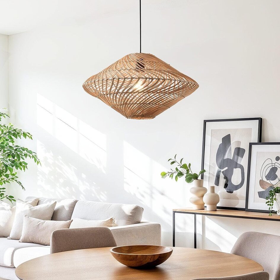 Lampe suspendue en rotin Filum au design ludique et à l'aspect naturel et chaleureux