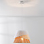Lampe suspendue Toku avec des couches de papier tressé dans des tons naturels