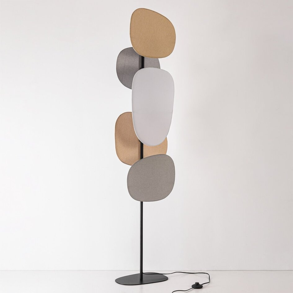 Lampadaire Velore avec abat-jour en lin naturel dans des tons doux et clairs