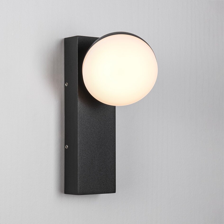 Applique murale extérieure industrielle Sil - noire avec LED intégrée