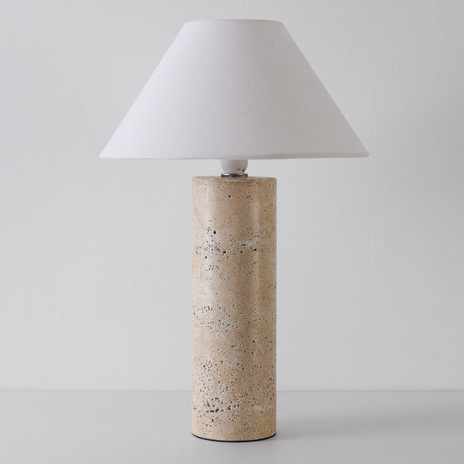 Lampe de table Japandi Table avec pied en travertin optique et abat-jour en lin