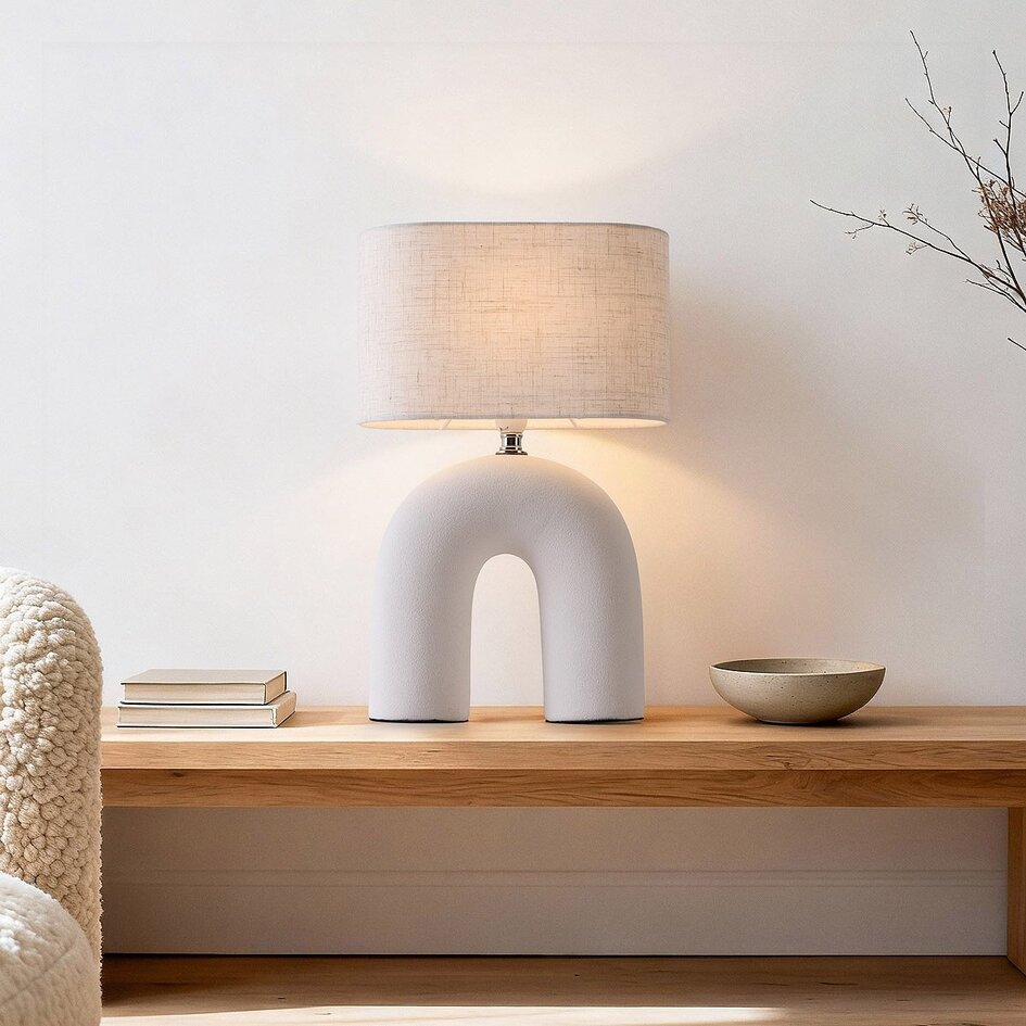 Japandi tafellamp Poyta wit karamiek met linnen kap