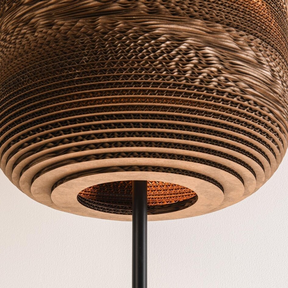 Lampadaire en carton Ella