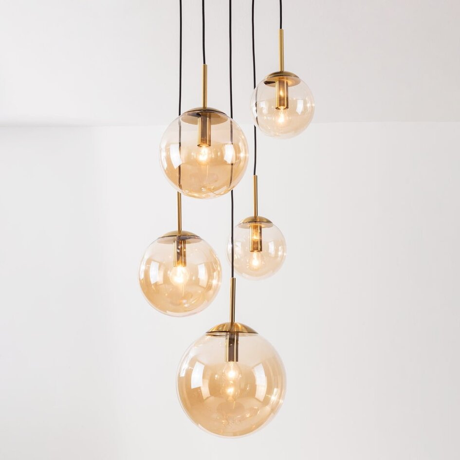 5-lichts hanglamp Marui met amber glazen bollen en gouden accenten