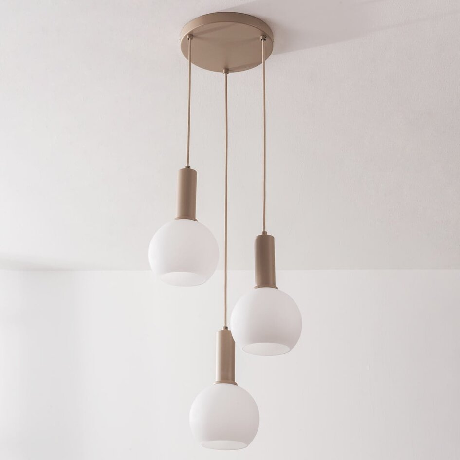 3-lichts beige hanglamp Imme met melkwitte glazen kappen