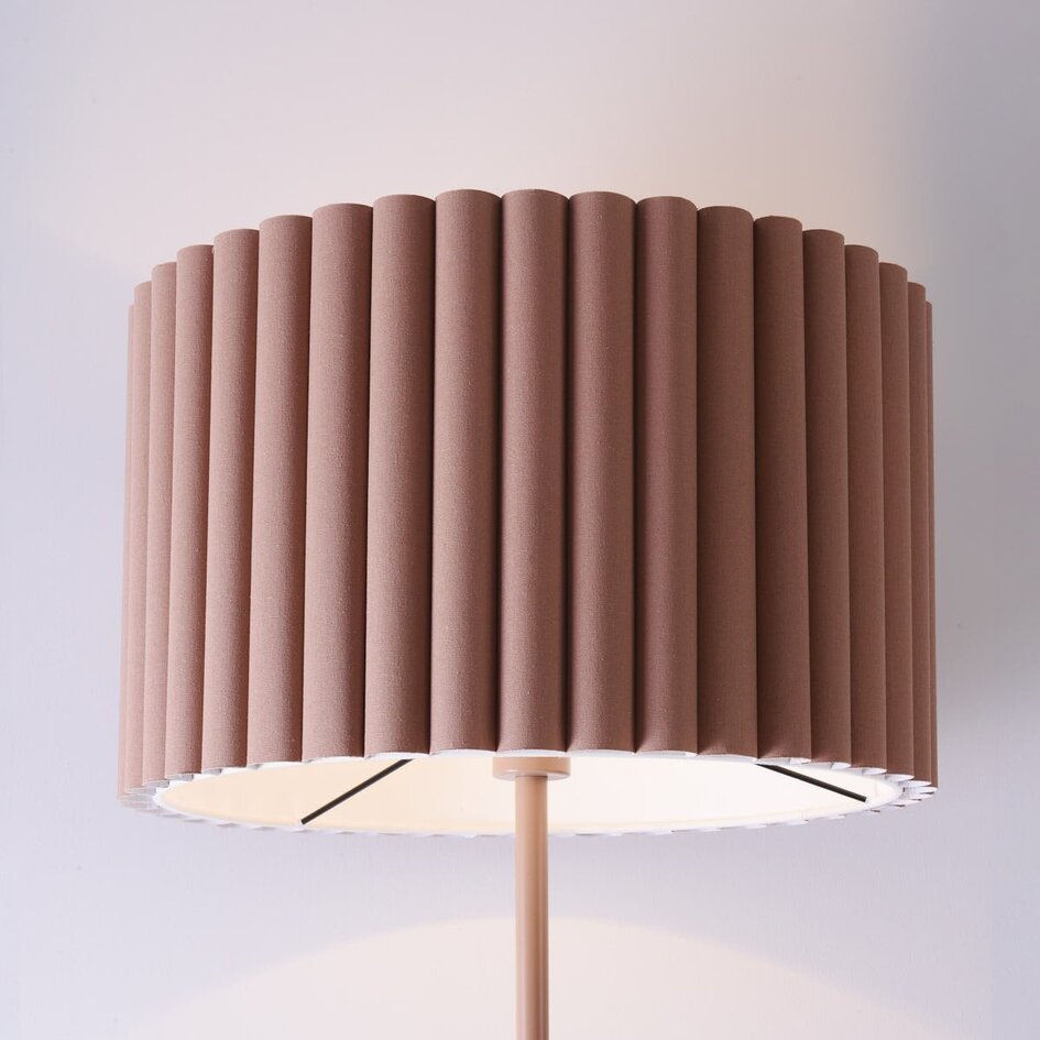 Vloerlamp Ribella met geribbelde lampenkap - mokka bruin