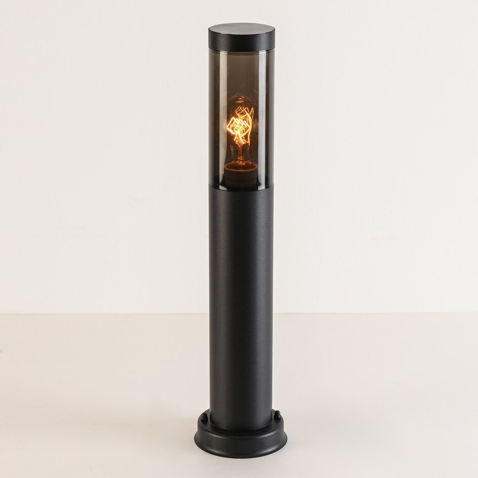 Lampe d'extérieur sur pied Livia noire à abat-jour en verre