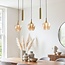 Moderne hanglamp Eloi met twee gouden GU10 spots en drie amber glazen kappen, 5-lichts