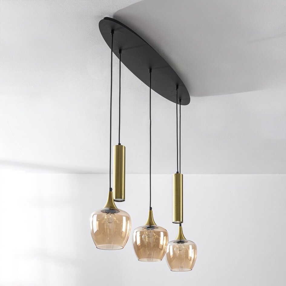 Suspension moderne Eloi avec deux spots GU10 dorés et abat-jours en verre ambré, 5 lumières