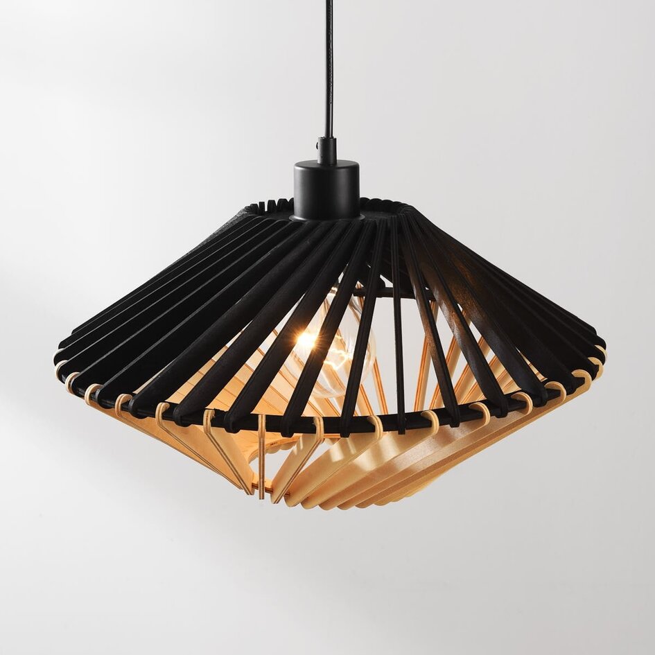 Hanglamp Nordli van hout in zwart en naturel