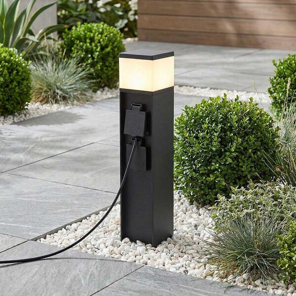 Staande buitenlamp met stopcontact Ute – zwart, met diffuser en 2 stopcontacten