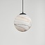 1-lichts hanglamp Marbelle in zwart met marmerlook glas