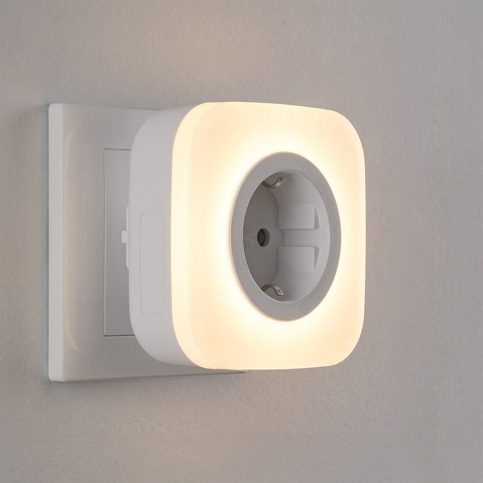 Compacte nachtlamp met stopcontact en lichtsensor – 2-in-1 stekkerlamp