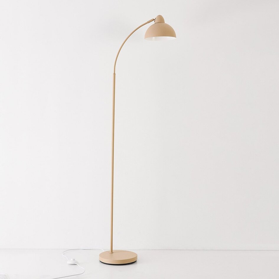 Staande booglamp Arc met beige metalen kap