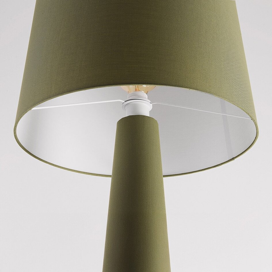 Lampadaire Rumi en tissu vert