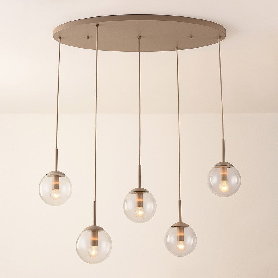 Suspension Alea à 5 lumières - beige et globes en verre transparent