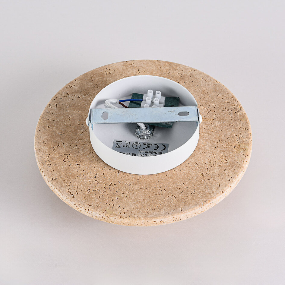 Plafonnier Cenno avec aspect travertin et verre blanc laiteux