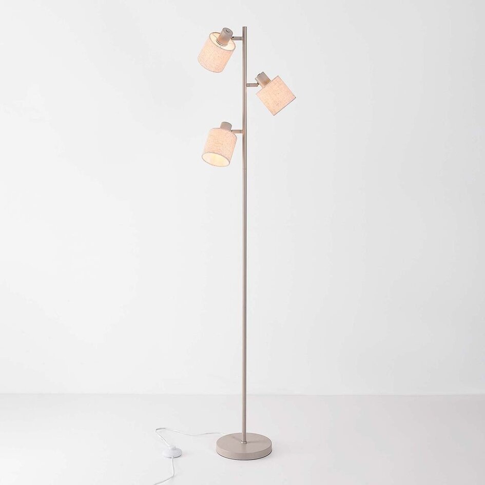3-lichts beige vloerlamp Avane met verstelbare linnen kappen