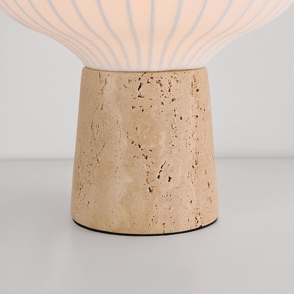 Lampe de table Varel à abat-jour en tissu et pied en travertin (pierre naturelle)