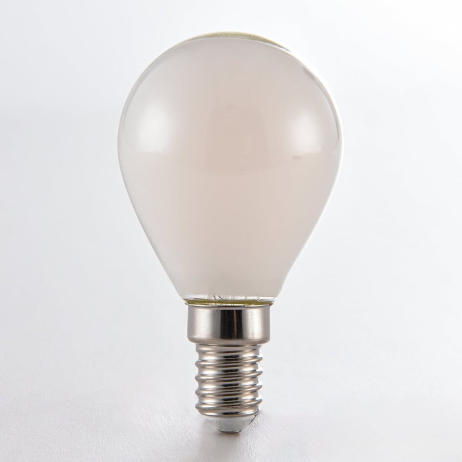 E14 dimbare LED lamp met melkwit glas 4,5W 2700K