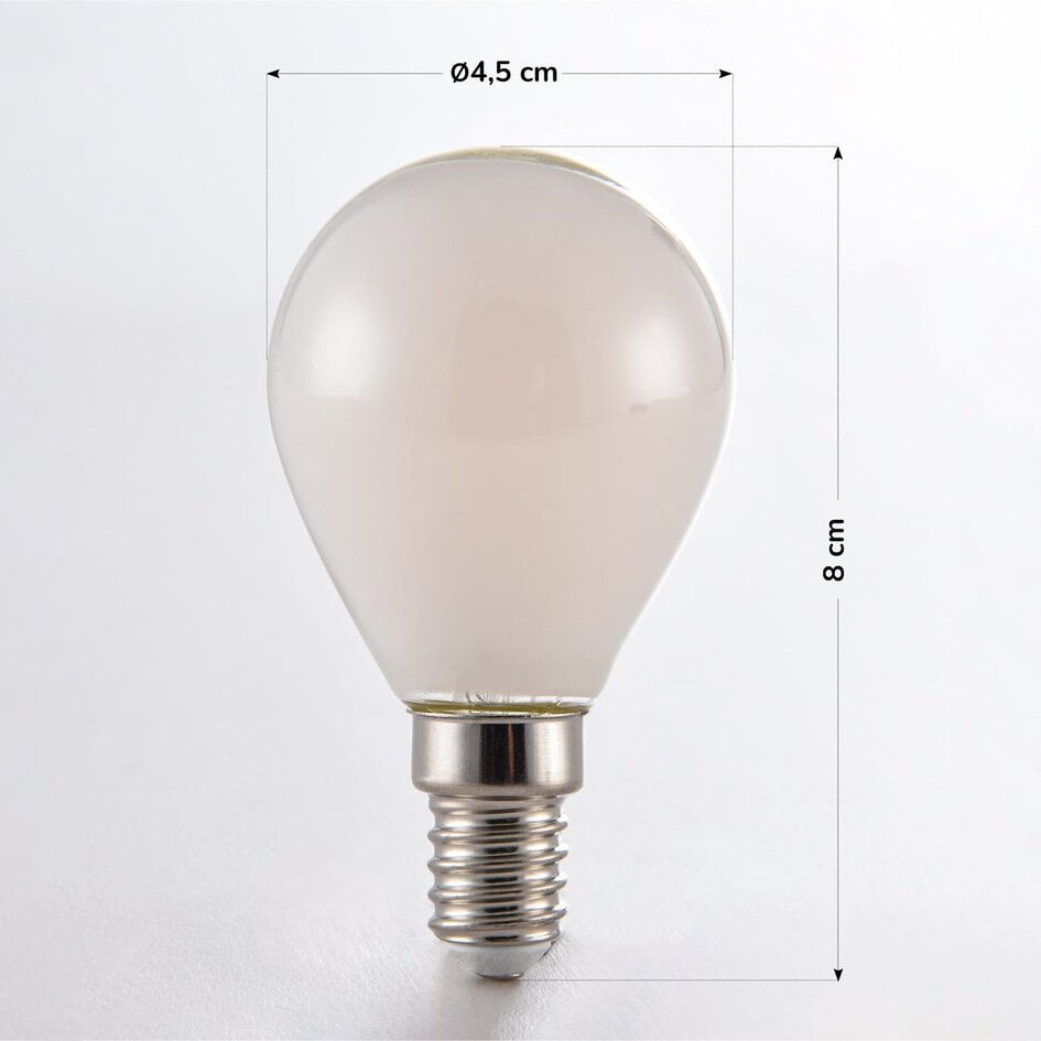 E14 dimbare LED lamp met melkwit glas 4,5W 2700K