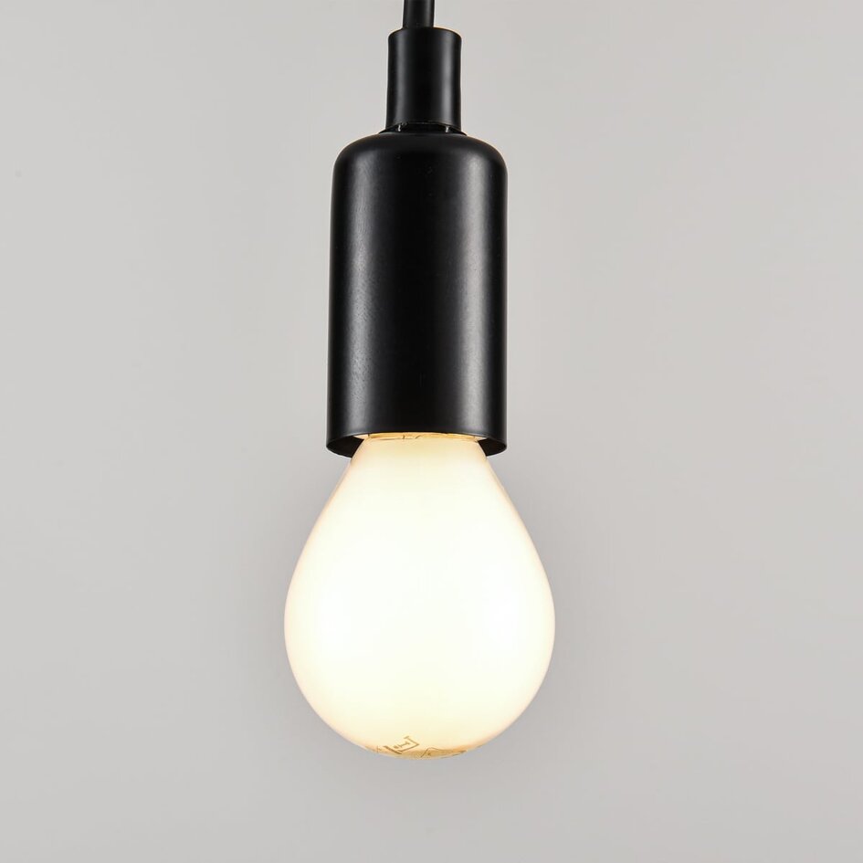 E14 dimbare LED lamp met melkwit glas 4,5W 2700K