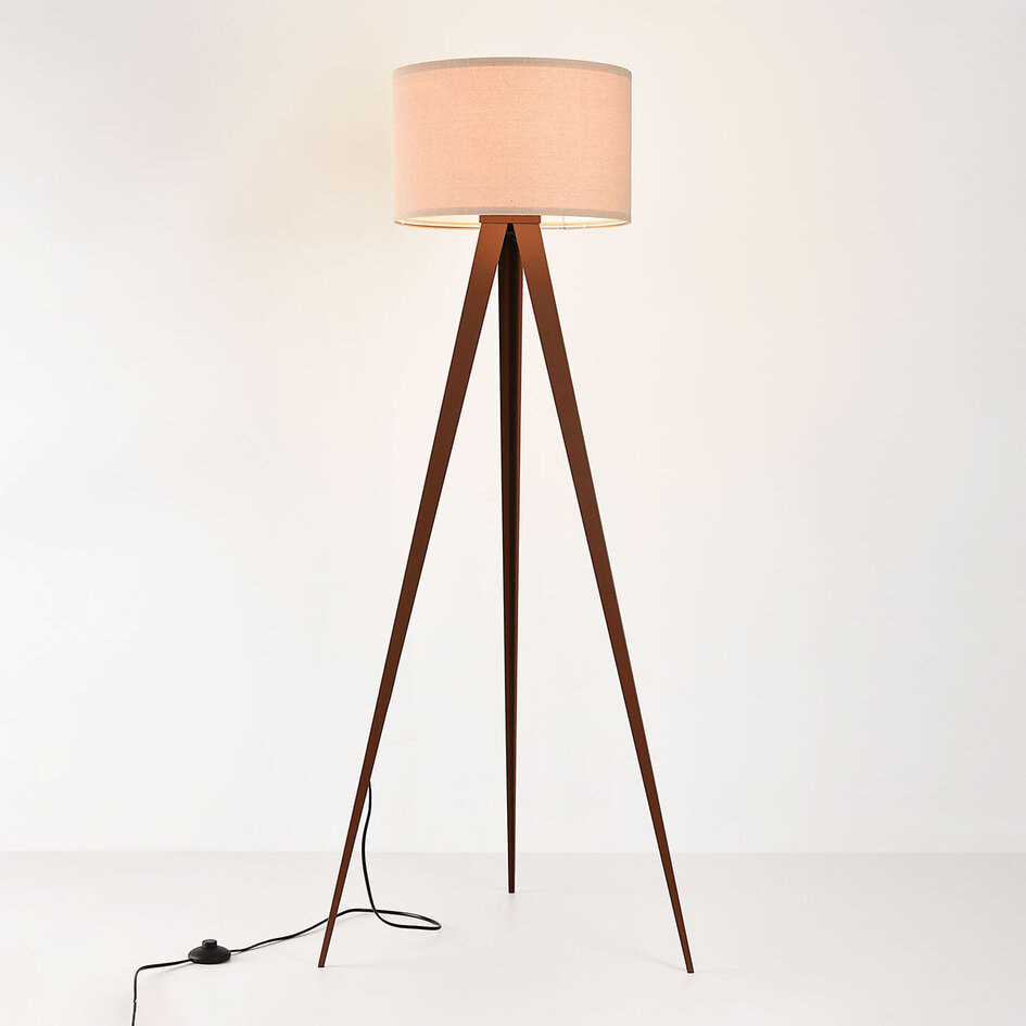 Lampadaire Saskia avec abat-jour en lin et trépied en métal - marron