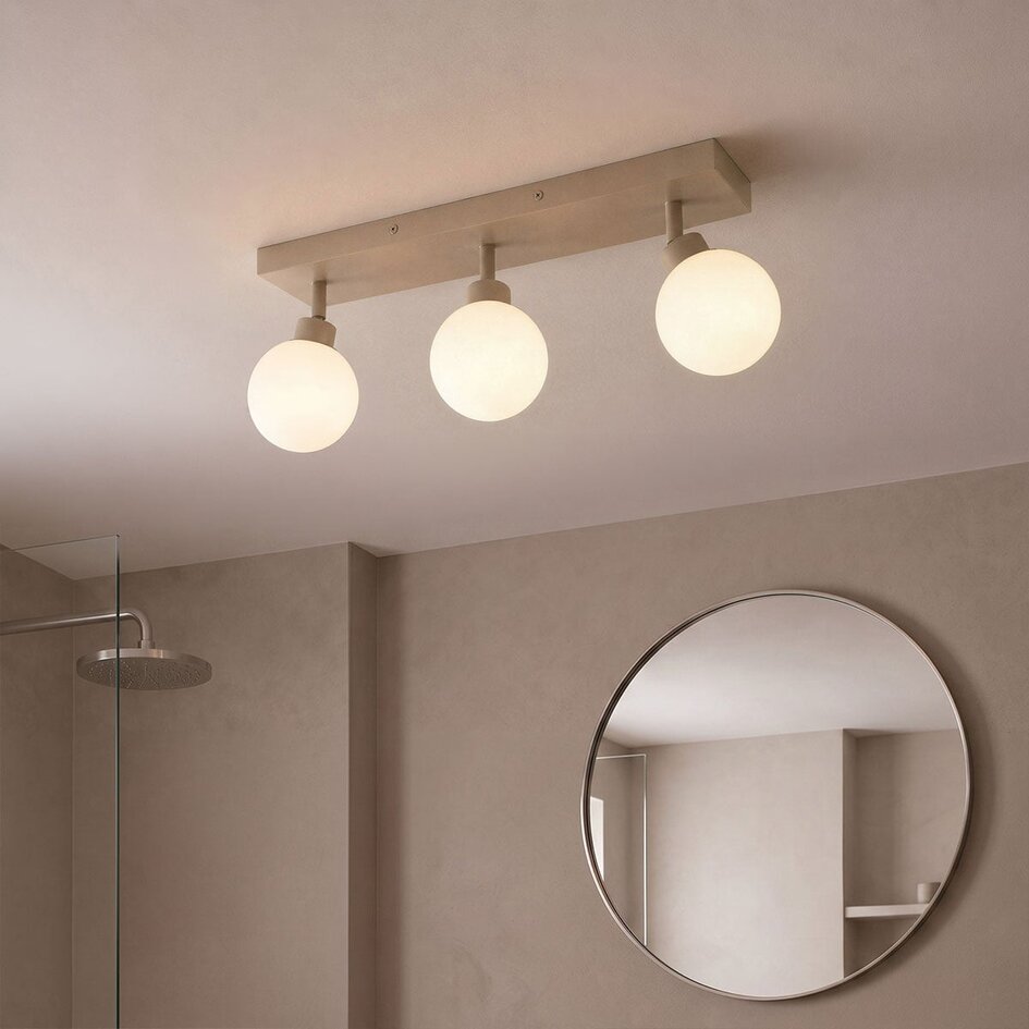Plafonnier Vano avec 3 points lumineux orientables - beige sable avec verre blanc laiteux IP44