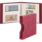 Album Regular (1104), incl. 20 bladen Tranparant bladen - 2 / 3 vaks indeling:  240 x 140/90 mm - Wijnrood, incl cassette - 18 Rings - Afm: 305 x 317 x 50 mm ■ per set