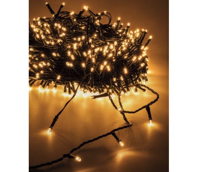 Warmweiße LED Weihnachtsbeleuchtung mit 600 LEDs – 50 Meter Lichterkette – IP44 zertifiziert für Innen- und Außenbereiche – Energieeffizient & langlebig – LUKSUS