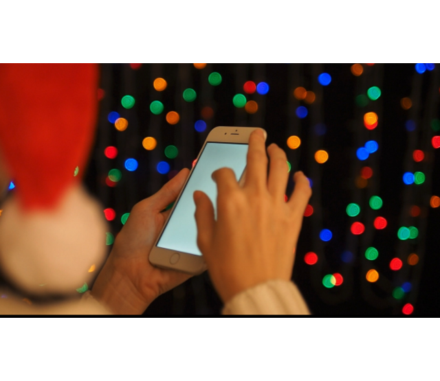 Smart Weihnachtsbeleuchtung mit App-Steuerung – 480 RGB LED Streifen, 8 Lichtmodi, dimmbar, farbwechselnd, für Innen- und Außenbereich, energieeffizient, 24V Smart Weihnachtsbeleuchtung mit App-Steuerung – 480 RGB LED Streifen, 8 Lichtmodi, dimmbar, farbwechselnd, für Innen- und Außenbereich, energieeffizient, 24V