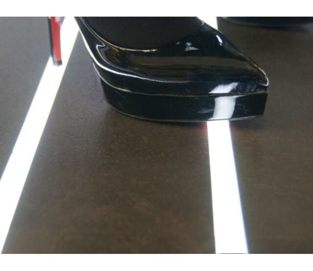 LED-Streifen Bodenprofil 2 Meter mit Abdeckung 15,8 mm x 13,70 mm – VLOER12 | Aluminiumschiene für LED-Beleuchtung | Bodenleuchtelement | Dimmbare LED-Unterbauleuchte | Innen- und Außenbereich geeignet LED-Streifen Bodenprofil 2 Meter mit Abdeckung 15,8 mm x 13,70 mm – VLOER12 | Aluminiumschiene für LED-Beleuchtung | Bodenleuchtelement | Dimmbare LED-Unterbauleuchte | Innen- und Außenbereich geeignet