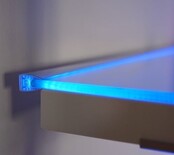 LED Streifen Aluminium Profil MK10 für Glasplatten, 1 Meter, 27 x 16,5 mm, diffuses Licht, einfache Montage, hochwertige Optik, ideal für indirekte Beleuchtung