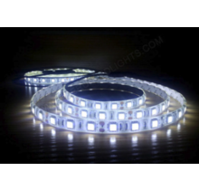 Wasserdichter LED-Streifen, extrem kaltweiß 12VDC 6W IP20 10000K, 5 Meter – Energieeffiziente Beleuchtung für Innenräume, präzise Lichttechnik, einfache Installation, ideal für moderne Beleuchtungslösungen.