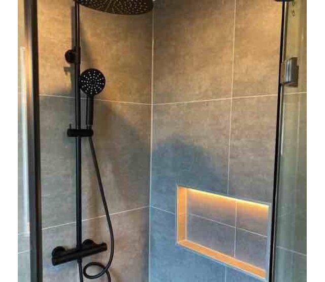 Wasserdichter LED-Streifen 24V, 2700K extra warmweiß, 12W, 1260LM, 60LED/m, IP65, 5m – perfekt für Innen- und Außenbeleuchtung Wasserdichter LED-Streifen 24V, 2700K extra warmweiß, 12W, 1260LM, 60LED/m, IP65, 5m – perfekt für Innen- und Außenbeleuchtung