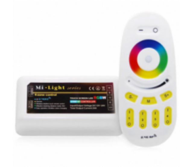 PRO Komplettset RGB LED Streifen 14,4W 1280LM/m IP20 12V DC – 5 Meter, inkl. Steuerung & Zubehör für kreative Beleuchtung PRO Komplettset RGB LED Streifen 14,4W 1280LM/m IP20 12V DC – 5 Meter, inkl. Steuerung & Zubehör für kreative Beleuchtung