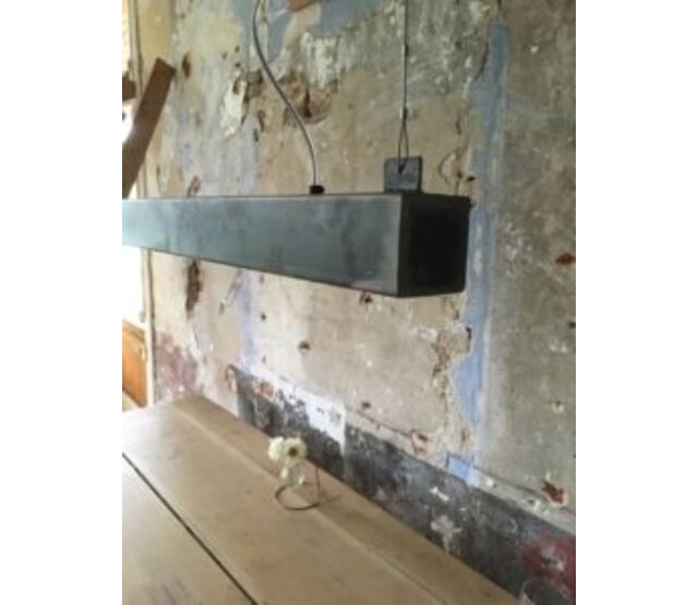 Metallene Hängeleuchte mit LED-Streifen - 100 cm - Dual White (2700K & 6500K) - dimmbar - Industriedesign - Deckenlampe für Wohnzimmer oder Küche Metallene Hängeleuchte mit LED-Streifen - 100 cm - Dual White (2700K & 6500K) - dimmbar - Industriedesign - Deckenlampe für Wohnzimmer oder Küche