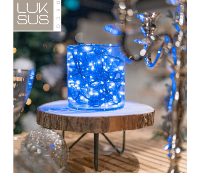 Blauwe Weihnachtsbeleuchtung mit 200 LED-Lämpchen – 15 Meter LED-Streifen, IP44 für Innen- und Außenbereich – Energieeffizient & Wetterfest – LUKSUS Premium-Deko Blauwe Weihnachtsbeleuchtung mit 200 LED-Lämpchen – 15 Meter LED-Streifen, IP44 für Innen- und Außenbereich – Energieeffizient & Wetterfest – LUKSUS Premium-Deko