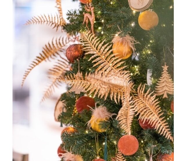 7,5 Meter LED Lichterkette für Weihnachtsbeleuchtung - 100 LEDs - Extra Warmweiß (2700K) - Wasserdicht (IP44) - Inkl. 10m Stromkabel - 24V Niederspannung - Innen- und Außenbereich