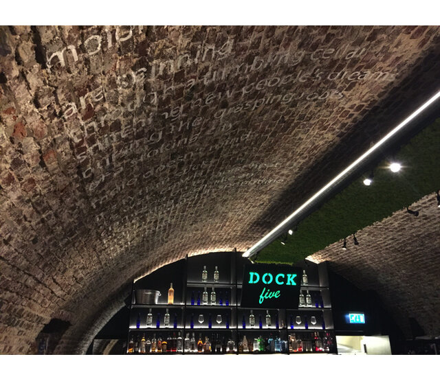 PRO LED Streifen 3000K Warmweiß 12W 1765LM 128LED/m IP20 CRI90 – 5 Meter, hochwertige Beleuchtung für Innenräume, energieeffizient und brillante Farbwiedergabe PRO LED Streifen 3000K Warmweiß 12W 1765LM 128LED/m IP20 CRI90 – 5 Meter, hochwertige Beleuchtung für Innenräume, energieeffizient und brillante Farbwiedergabe