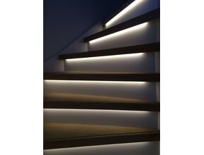 LED Streifen Treppenbeleuchtung – bis zu 15 Stufen – natürliches Weiß