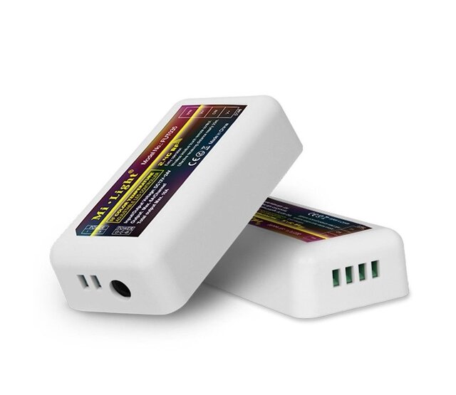 PRO Dual-Weiß-LED-Streifen-Controller – 1 Zone – Fut035S – Präzise Steuerung für LED-Beleuchtung, 12-24V, dimmbar, 2x 5A, 255 RGB-Kanäle, kompatibel mit Smart-Home-Systemen PRO Dual-Weiß-LED-Streifen-Controller – 1 Zone – Fut035S – Präzise Steuerung für LED-Beleuchtung, 12-24V, dimmbar, 2x 5A, 255 RGB-Kanäle, kompatibel mit Smart-Home-Systemen