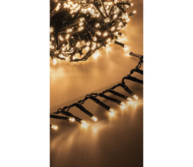 14,4 m LED Cluster Lichterkette, 720 warmweiße LEDs, 230 V, 12 W Gesamtleistung, IP44, für Innen- und Außenbereich