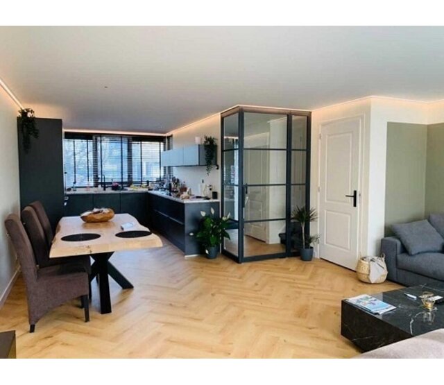 PRO LED Streifen 24V extra warmweiß 10W 1000LM 240LED/m IP20 2700K CRI93 – 5m – Hochwertige Beleuchtung für Wohn- und Gewerberäume PRO LED Streifen 24V extra warmweiß 10W 1000LM 240LED/m IP20 2700K CRI93 – 5m – Hochwertige Beleuchtung für Wohn- und Gewerberäume