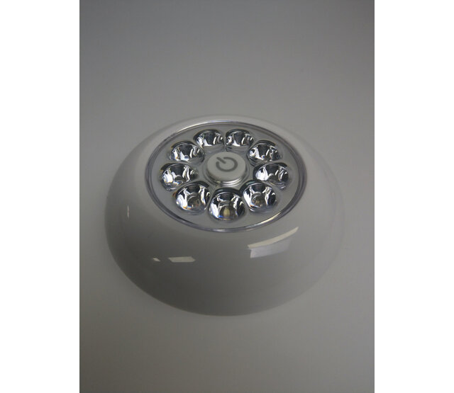 LED Einbaustrahler mit Akku - 10 cm Durchmesser - 4000K natürliches Licht - Energieeffizient & flexibel einsetzbar - Ideal für Innen- und Außenbereich LED Einbaustrahler mit Akku - 10 cm Durchmesser - 4000K natürliches Licht - Energieeffizient & flexibel einsetzbar - Ideal für Innen- und Außenbereich