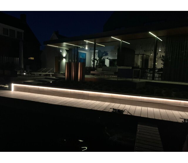 PRO LED Streifen Warmweiß 13W 1100LM 240LED/m 48VDC IP68 3000K CRI95 - 20m | Hochwertige Beleuchtung für Innen- und Außenbereich PRO LED Streifen Warmweiß 13W 1100LM 240LED/m 48VDC IP68 3000K CRI95 - 20m | Hochwertige Beleuchtung für Innen- und Außenbereich