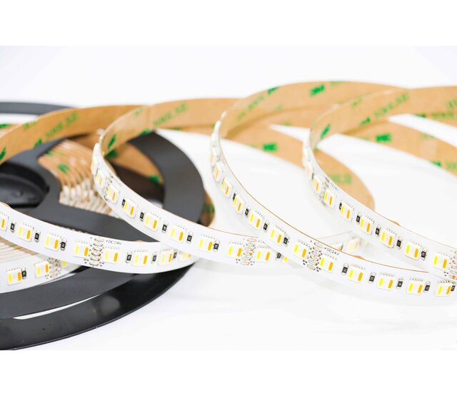 PRO LED Streifen RGBCCT 21W 2240LM 96LED/m 24VDC IP20 – 2,5m | RGB+CCT Lichtband mit 2240 Lumen, 96 LEDs pro Meter, 24V Gleichstrom, 2,5 Meter Länge PRO LED Streifen RGBCCT 21W 2240LM 96LED/m 24VDC IP20 – 2,5m | RGB+CCT Lichtband mit 2240 Lumen, 96 LEDs pro Meter, 24V Gleichstrom, 2,5 Meter Länge